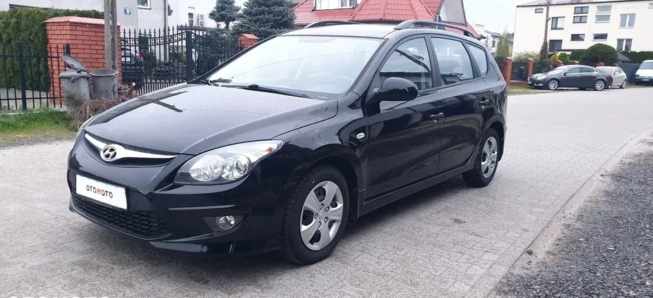 hyundai łaskarzew Hyundai I30 cena 26500 przebieg: 73318, rok produkcji 2013 z Łaskarzew